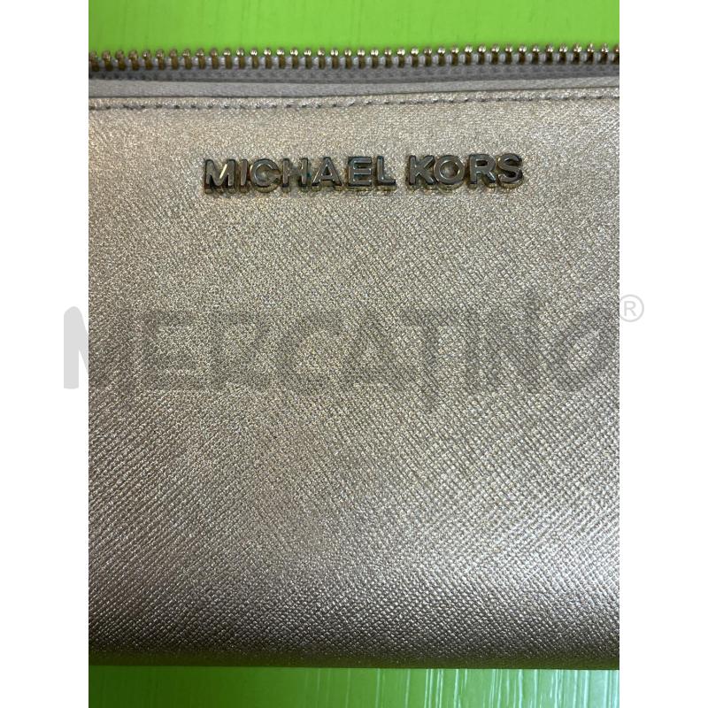 PORTA FOGLIO E TELEFONO MICHAEL KORS DORATO | Mercatino dell'Usato Ciampino 2