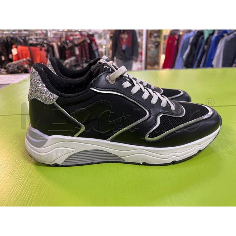SCARPE DONNA MANILA GRACE NERE RIF BIANCHI | Mercatino dell'Usato Ciampino 2