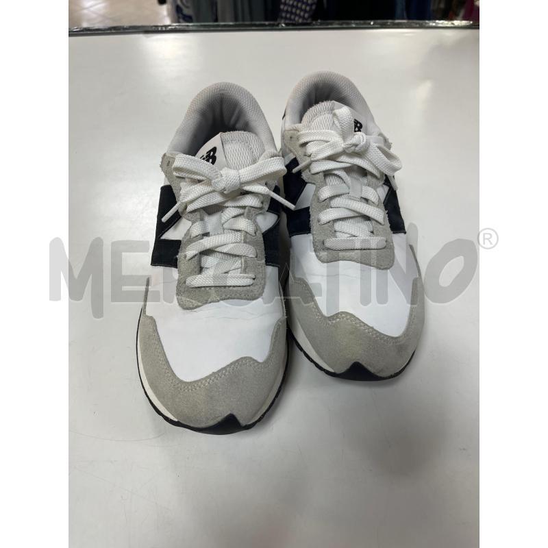SCARPE DONNA NEW BALANCE BIANCHE NERE 237 | Mercatino dell'Usato Ciampino 1