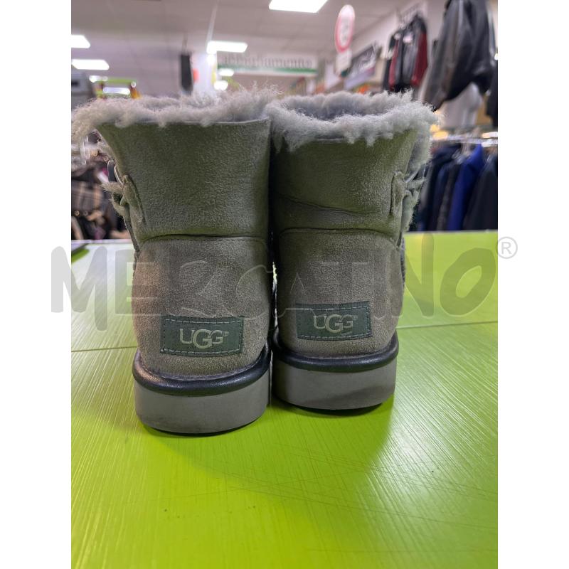 SCARPE DONNA UGG GRIGIO CON BOTTONE | Mercatino dell'Usato Ciampino 3