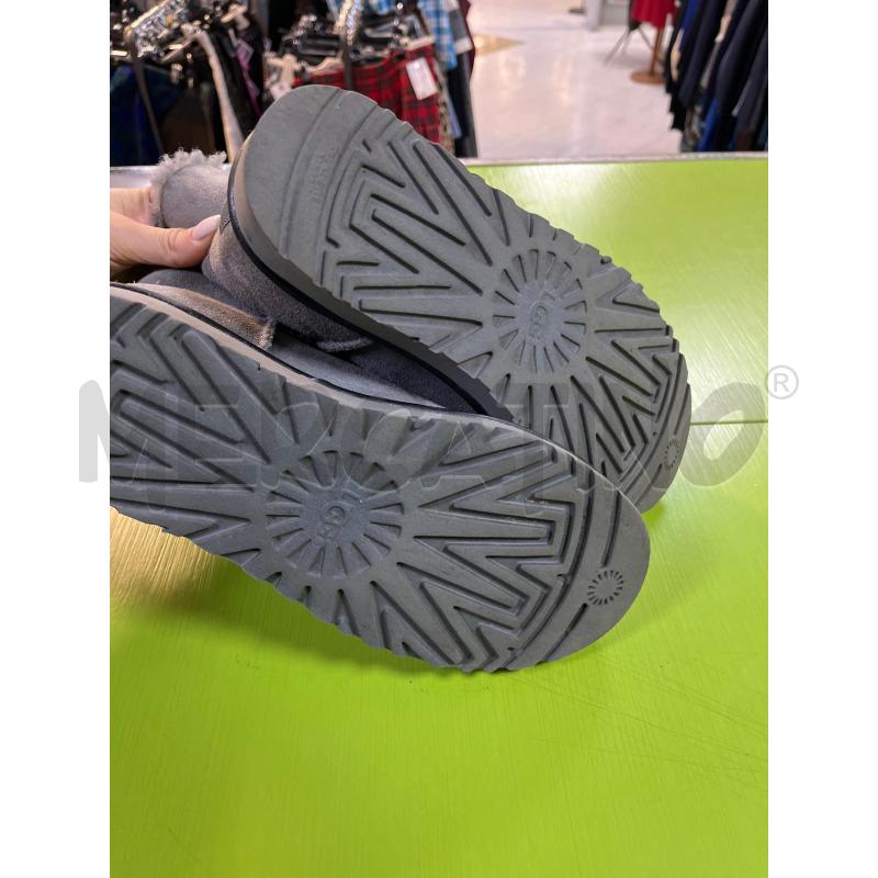SCARPE DONNA UGG GRIGIO CON BOTTONE | Mercatino dell'Usato Ciampino 4