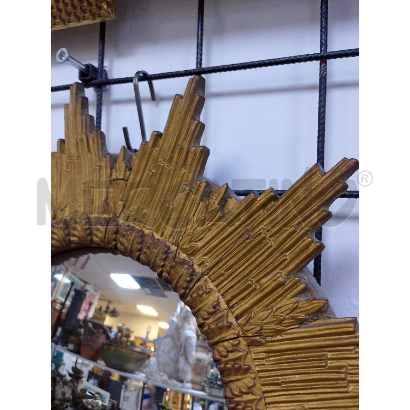 SPECCHIO DORATOIN LEGNO A FORMA DI SOLE | Mercatino dell'Usato Ciampino 2