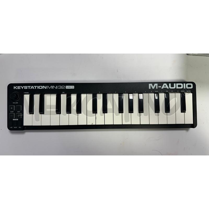 TASTIERA MUSICALE KEYSTATION 32MK3 | Mercatino dell'Usato Ciampino 1