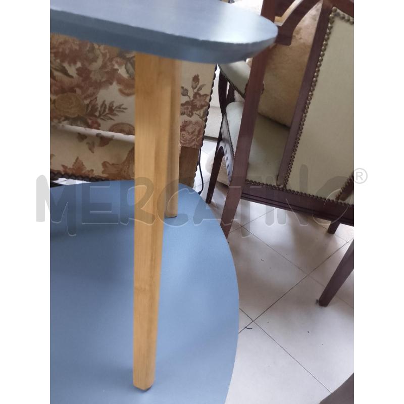 TAVOLINO GRIGIO TRIANGOLO GAMBE IN LEGNO | Mercatino dell'Usato Ciampino 3