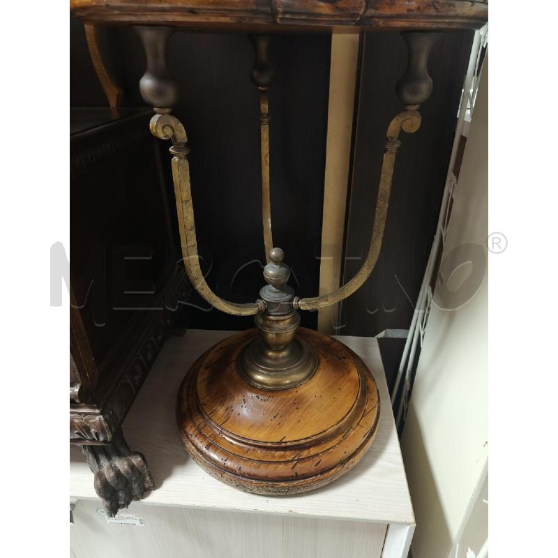 TAVOLINO IN LEGNO E FERRO EPOCA TRIANGOLARE | Mercatino dell'Usato Ciampino 4