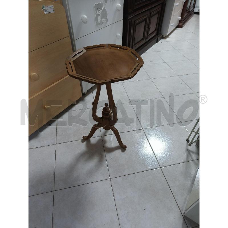 TAVOLINO TONDO IN LEGNO 3 GAMBE | Mercatino dell'Usato Ciampino 5