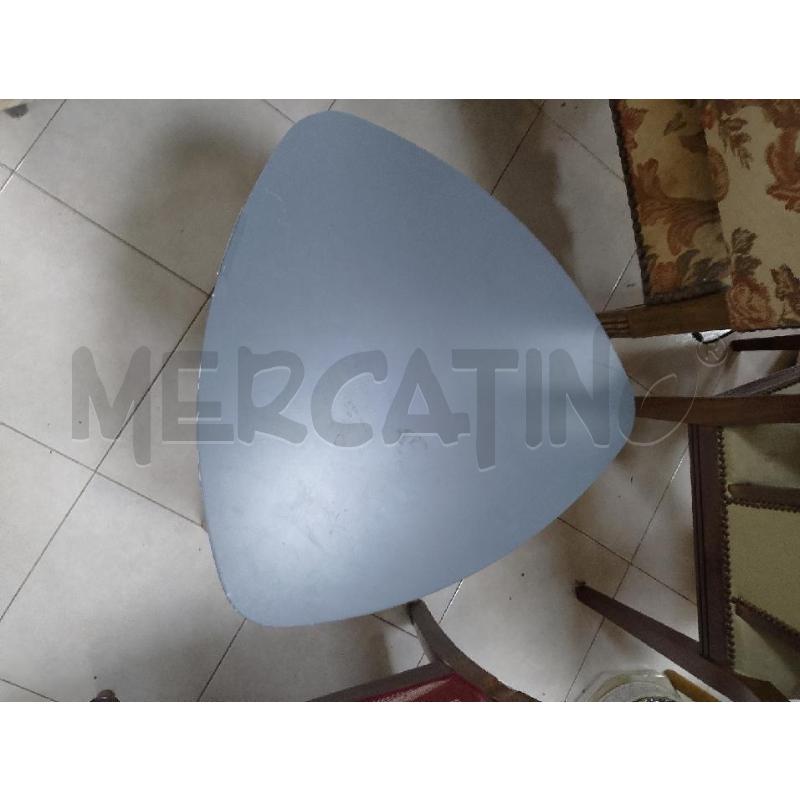 TAVOLINO TRIANGOLO GRIGIO GAMBE LEGNO | Mercatino dell'Usato Ciampino 2