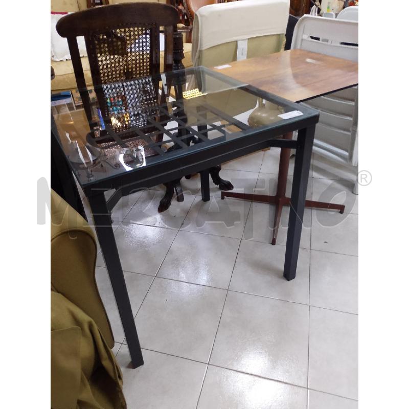 TAVOLO IN FERRO DA ESTERNO CON PIANO IN VETRO | Mercatino dell'Usato Ciampino 1