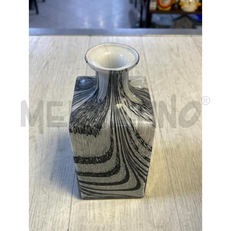 VASO IN MURANO BIANCO E NERO SFUMATO | Mercatino dell'Usato Ciampino 1