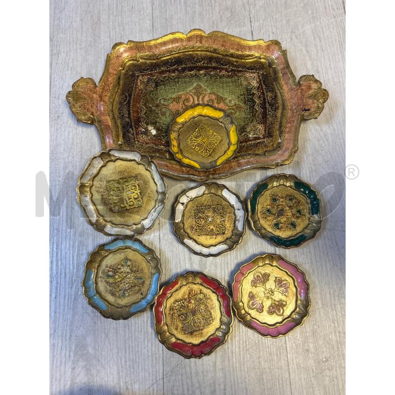 VASSOIO IN LEGNO CON 6 SOTTOBICCHIERI E SOTTOBOTTIGLIA | Mercatino dell'Usato Ciampino 1