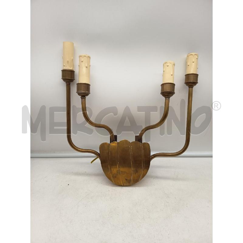 APPLIQUE 4L OTTONE SCANALATURE VERTICALI | Mercatino dell'Usato Roma porta maggiore 1