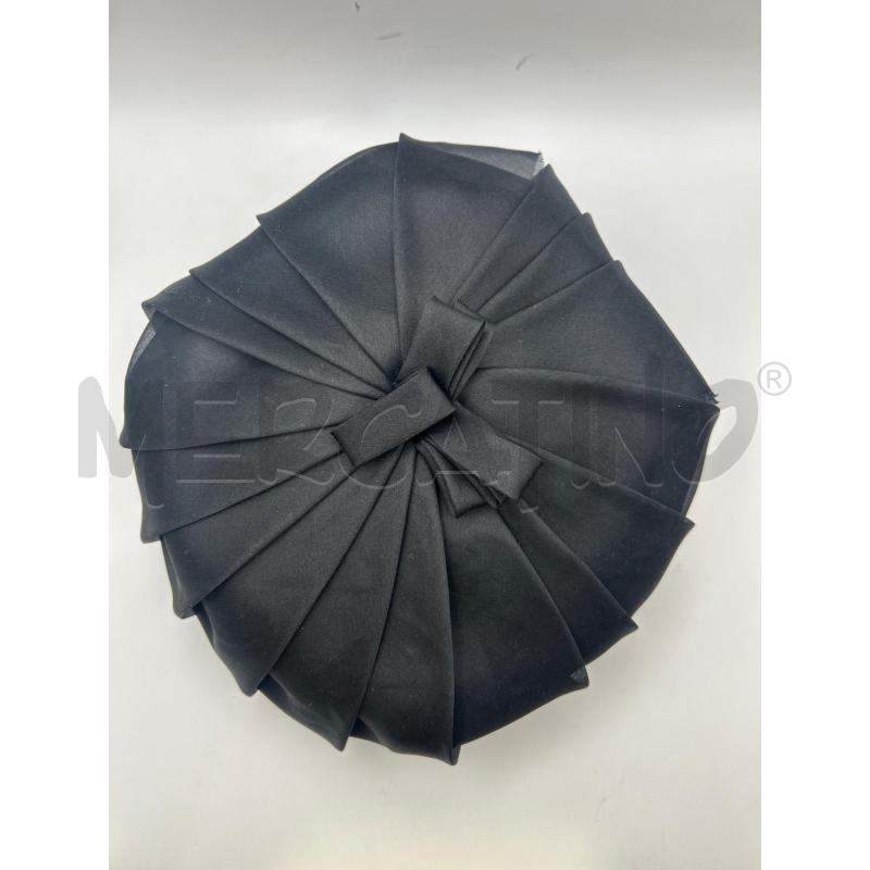 BERRETTO NERO ORGANZA SPILLE INTERNE | Mercatino dell'Usato Roma porta maggiore 2