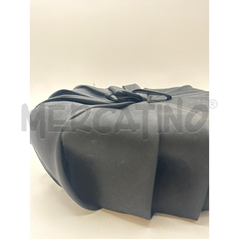 BERRETTO NERO ORGANZA SPILLE INTERNE | Mercatino dell'Usato Roma porta maggiore 5