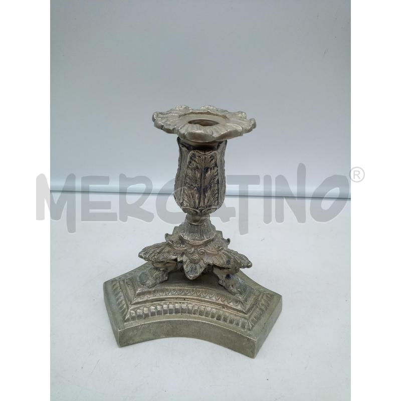 CANDELABRO SHEFFIELD BASE TRIANGOLARE FOGLIE RILIEVO | Mercatino dell'Usato Roma porta maggiore 1