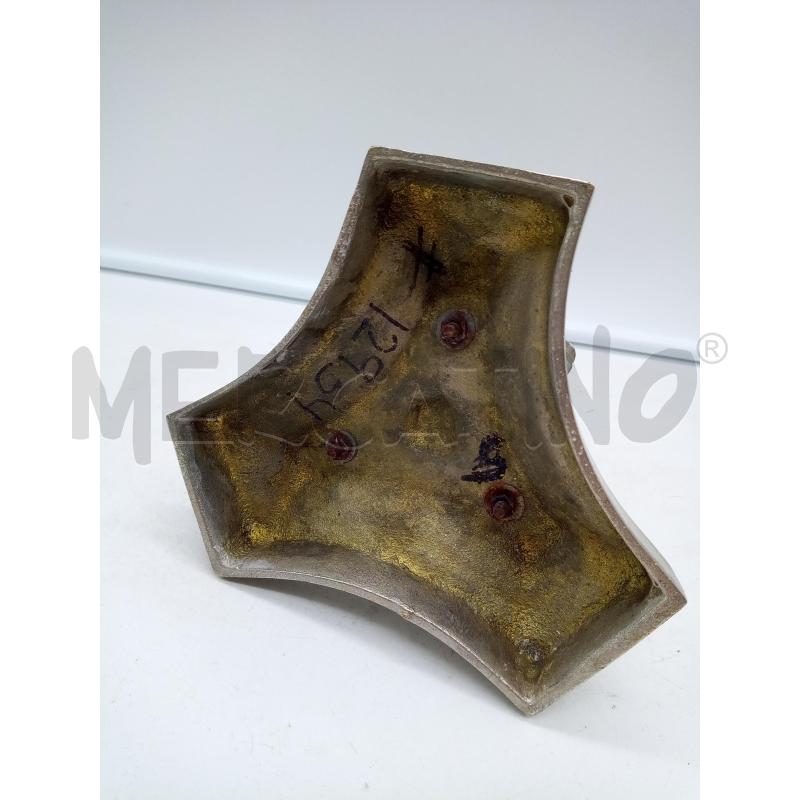 CANDELABRO SHEFFIELD BASE TRIANGOLARE FOGLIE RILIEVO | Mercatino dell'Usato Roma porta maggiore 4