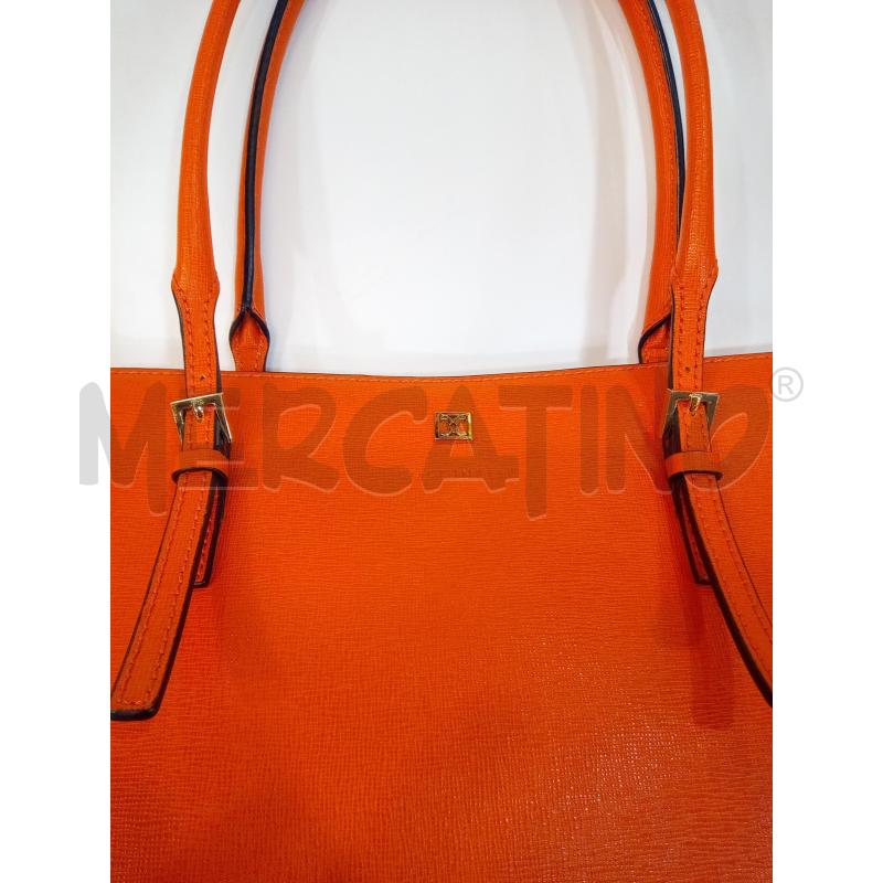 CICCINELLE BORSA ARANCIONE LOGHETTO GOLD 2 MANICI | Mercatino dell'Usato Roma porta maggiore 4