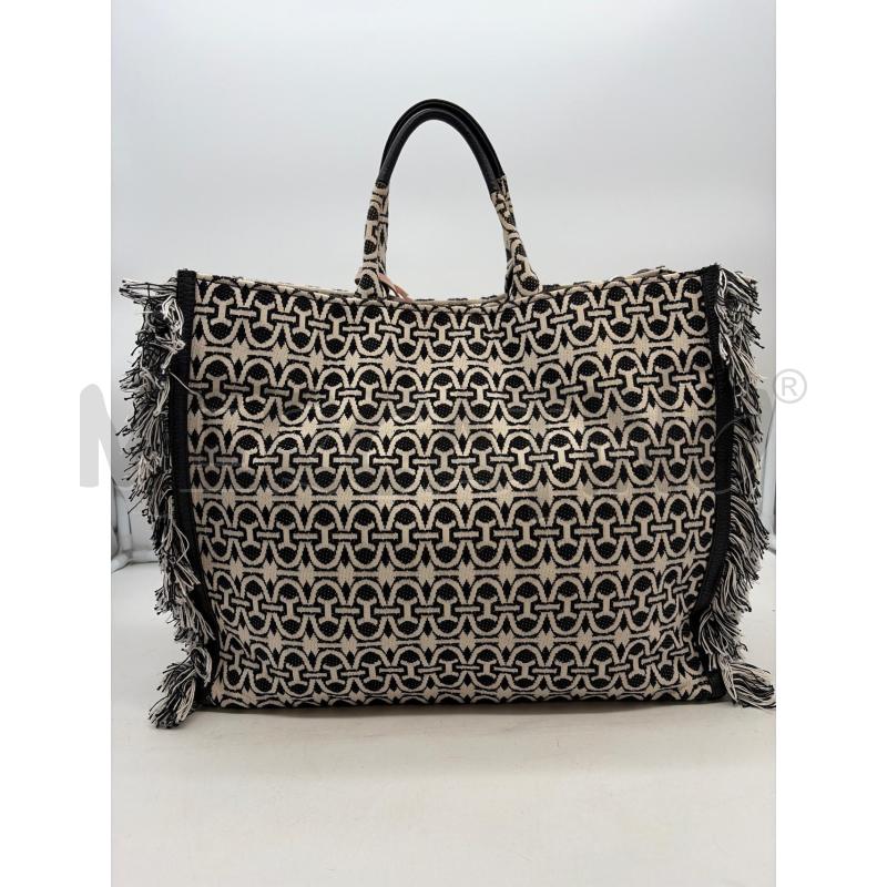 COCCINELLE BORSA DONNA TESSUTO FANTASIA MONOGRAM BIANCO E NERO | Mercatino dell'Usato Roma porta maggiore 1