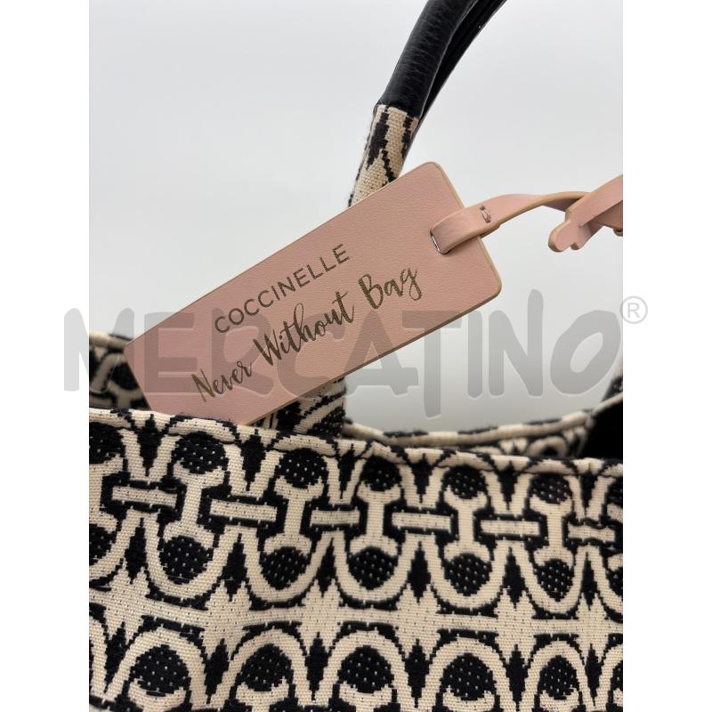COCCINELLE BORSA DONNA TESSUTO FANTASIA MONOGRAM BIANCO E NERO | Mercatino dell'Usato Roma porta maggiore 4