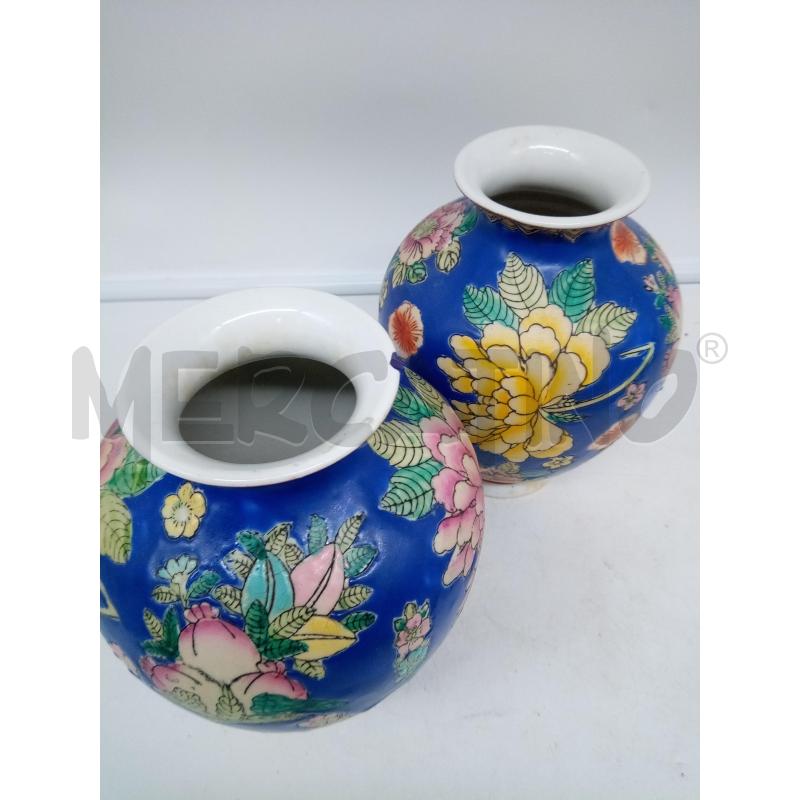 COPPAIVASI PORCELLAAN CHIAN FONDO BLU FIORI DIPINTI DIFETTO | Mercatino dell'Usato Roma porta maggiore 2