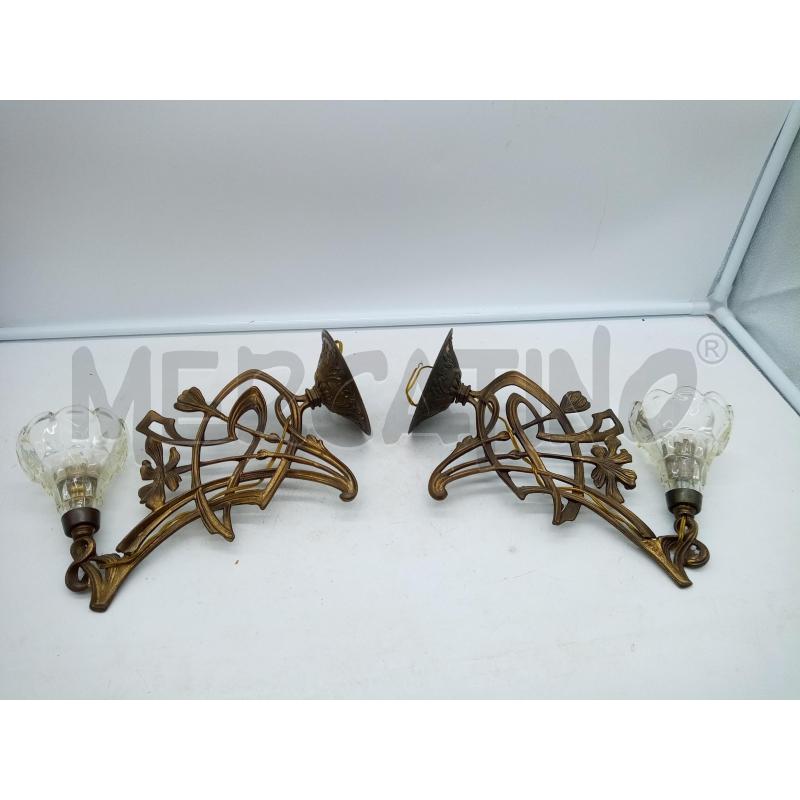 COPPIA APPLIQUE LIBERTY 1L FOGLIE PARALUMI FIORE VETRO | Mercatino dell'Usato Roma porta maggiore 1