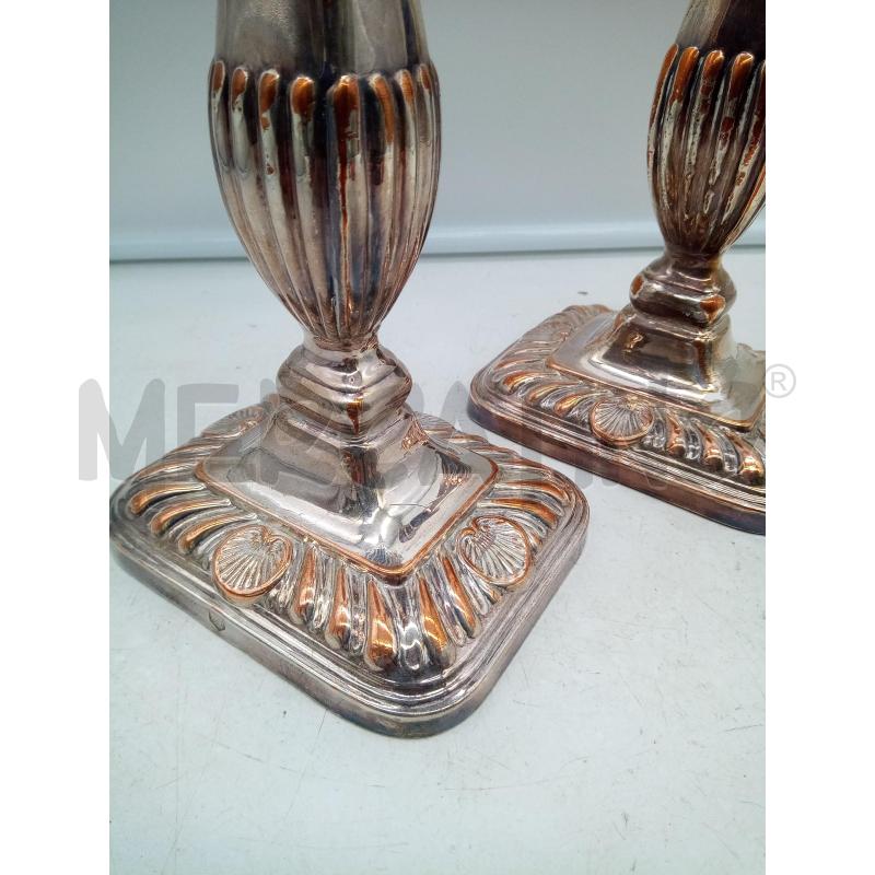 COPPIA CANDELABRI SHEFFIELD RILIEVI | Mercatino dell'Usato Roma porta maggiore 2