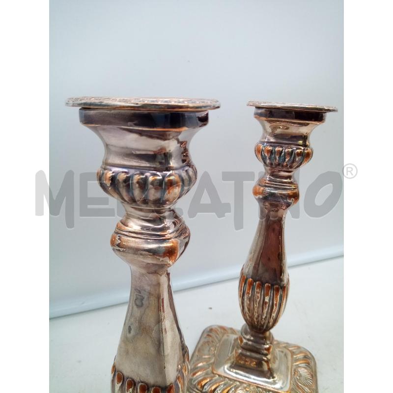 COPPIA CANDELABRI SHEFFIELD RILIEVI | Mercatino dell'Usato Roma porta maggiore 3