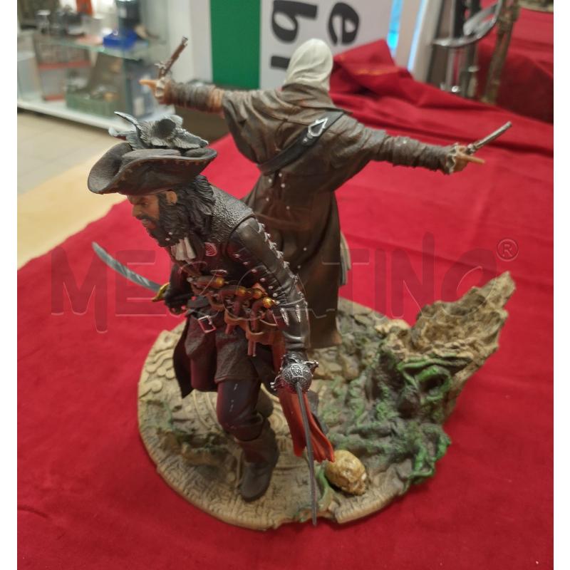 COPPIA FIGURE ASSASSIN'S CREED BLACK FLAG  | Mercatino dell'Usato Roma porta maggiore 2