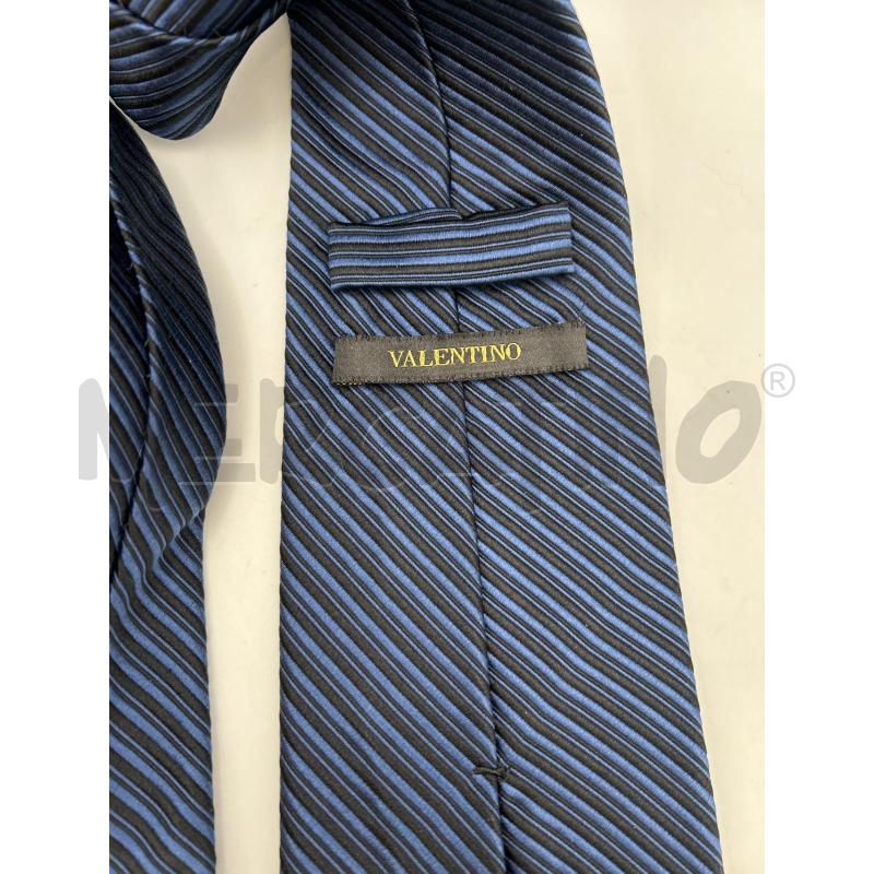 CRAVATTA VALENTINO BLU NERA RIGATA | Mercatino dell'Usato Roma porta maggiore 4