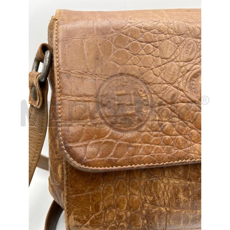 FENDI BORSA MARRONE PELLE STAMPA COCCO LOGO LATERALE TRACOLLA VINTAGE | Mercatino dell'Usato Roma porta maggiore 3
