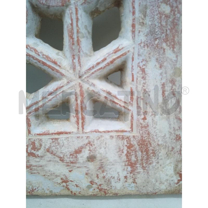 FREGIO PIETRA ROSSA TRAFORATA ROMBI TENICO | Mercatino dell'Usato Roma porta maggiore 4