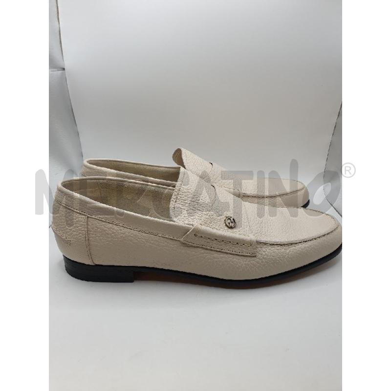 GUCCI MOCASSINI UOMO BIANCHI PELLE MARTELLATA LOGHETTO ARGENTATO | Mercatino dell'Usato Roma porta maggiore 2