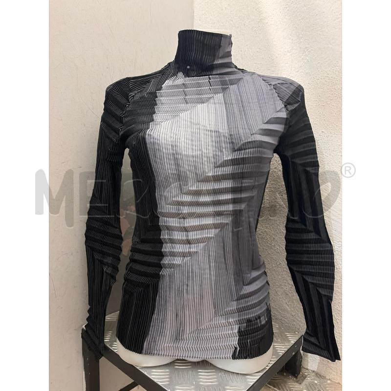ISSEY MIYAKE MAGLIA DONNA NERA GRIGIA PLISSETTATA | Mercatino dell'Usato Roma porta maggiore 1