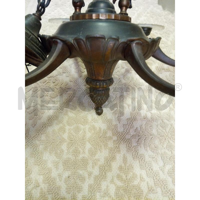 LAMPADARIO 6L BRONZO BRUNITO 4 PUTTI CON CARTIGLIO  | Mercatino dell'Usato Roma porta maggiore 4