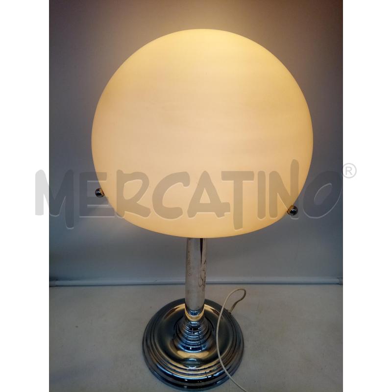 LAMPADA BASE CROMATA PARALUME TONDO VETRO ROSA | Mercatino dell'Usato Roma porta maggiore 2