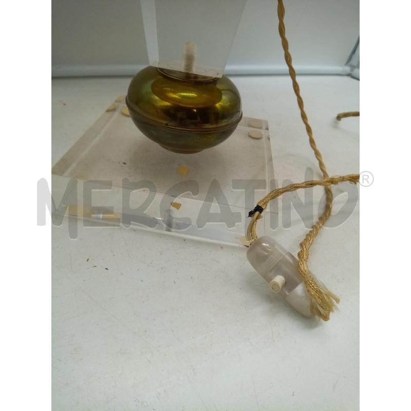 LAMPADA DESIGN PLEXI OTTONE PARALUME NERO | Mercatino dell'Usato Roma porta maggiore 4