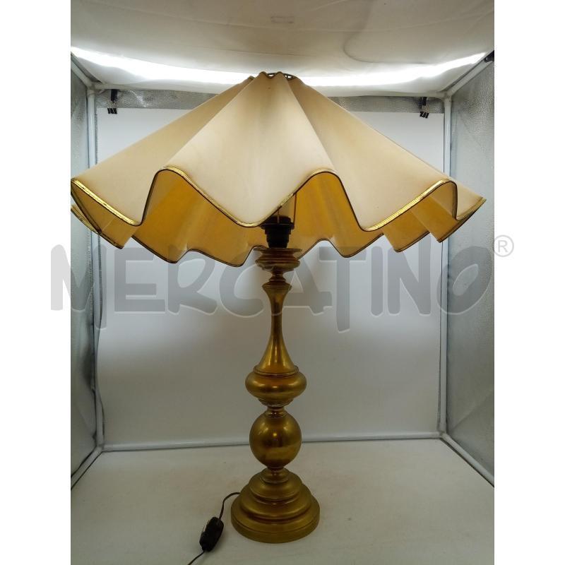 LAMPADA OTTONE PARALUME ONDULATO | Mercatino dell'Usato Roma porta maggiore 1