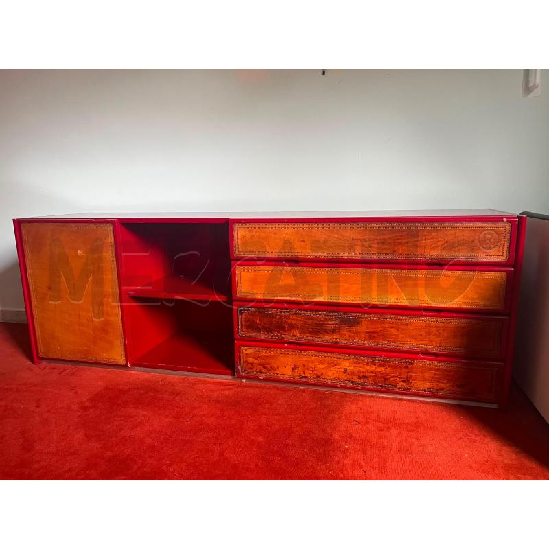 MOBILETTO BASSO ANNI 70 ROSSO DETT. IN CUOIO | Mercatino dell'Usato Roma porta maggiore 1