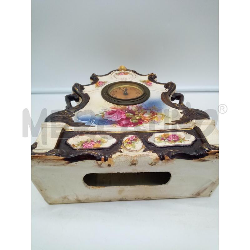 OROLOGIO DA APPOGGIO PORCELLANA DECALCO ROSE DET ARG  | Mercatino dell'Usato Roma porta maggiore 5