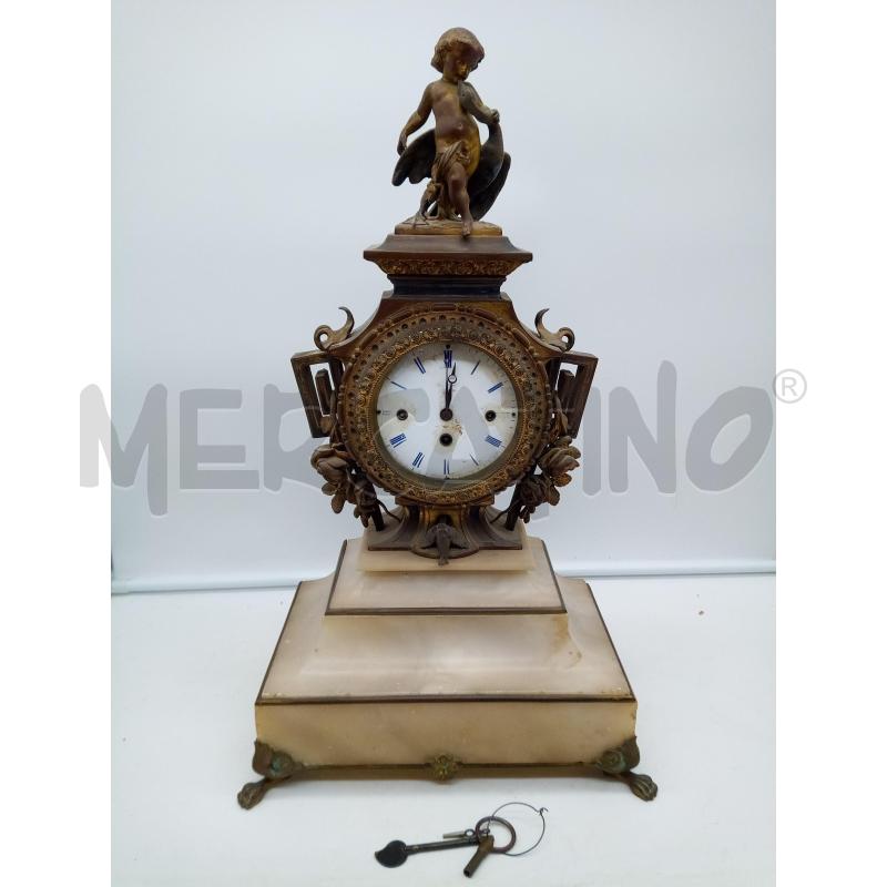 PENDOLA ALABASTRO OTTONE PUTTO CON CIGNO | Mercatino dell'Usato Roma porta maggiore 1