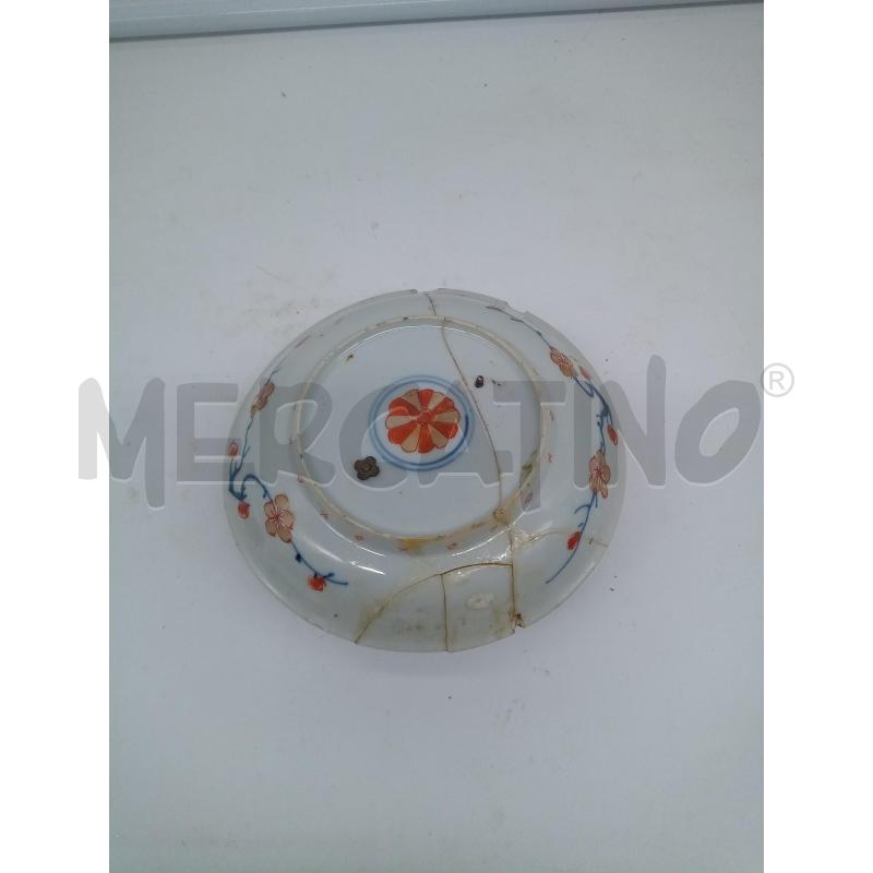 PIATTINO SCALDA TAZZA PORC IMARI DIFETTI | Mercatino dell'Usato Roma porta maggiore 4