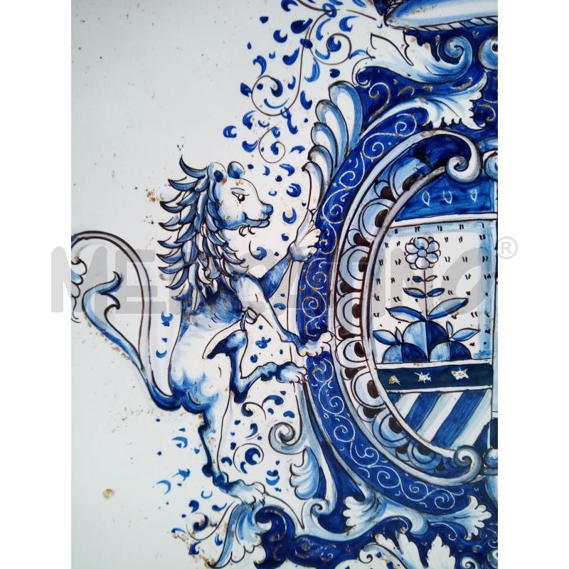PIATTONE CERAMICA DECORI BLU STEMMA | Mercatino dell'Usato Roma porta maggiore 2