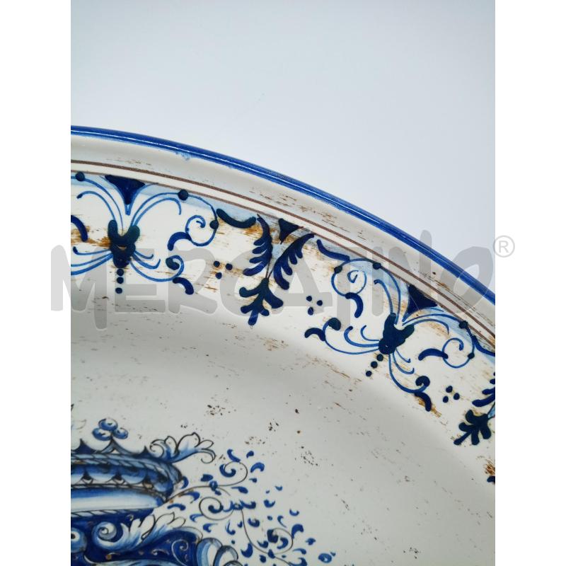 PIATTONE CERAMICA DECORI BLU STEMMA | Mercatino dell'Usato Roma porta maggiore 3