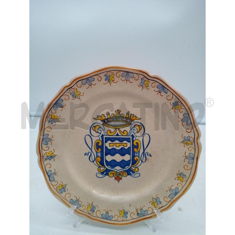 PIATTO MURO CERAMICA GRAZIA DERUTA STEMMA CORONA  | Mercatino dell'Usato Roma porta maggiore 1