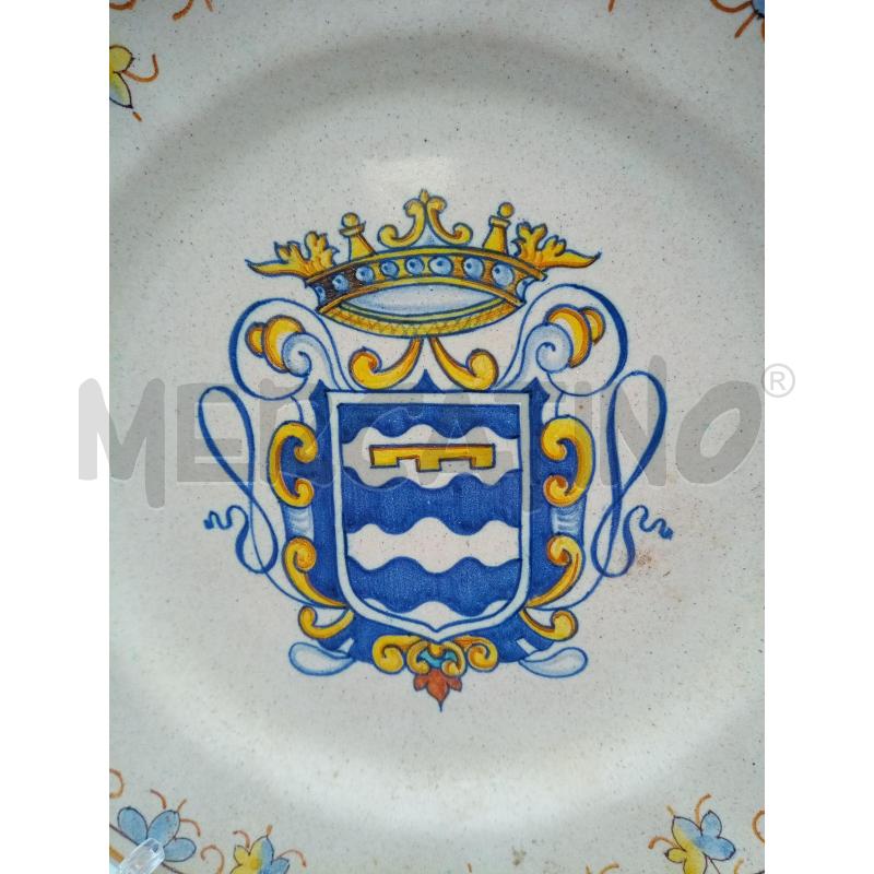 PIATTO MURO CERAMICA GRAZIA DERUTA STEMMA CORONA  | Mercatino dell'Usato Roma porta maggiore 2