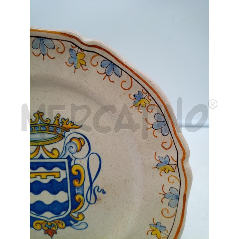 PIATTO MURO CERAMICA GRAZIA DERUTA STEMMA CORONA  | Mercatino dell'Usato Roma porta maggiore 3