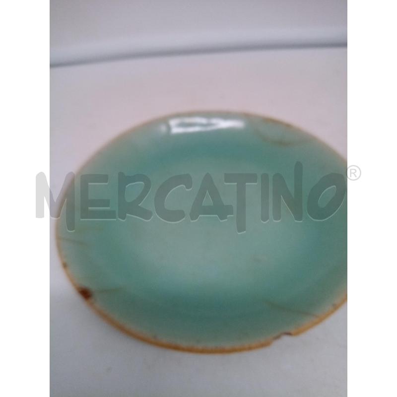PIATTO PORCELLANA CELADON DIFETTI  | Mercatino dell'Usato Roma porta maggiore 5