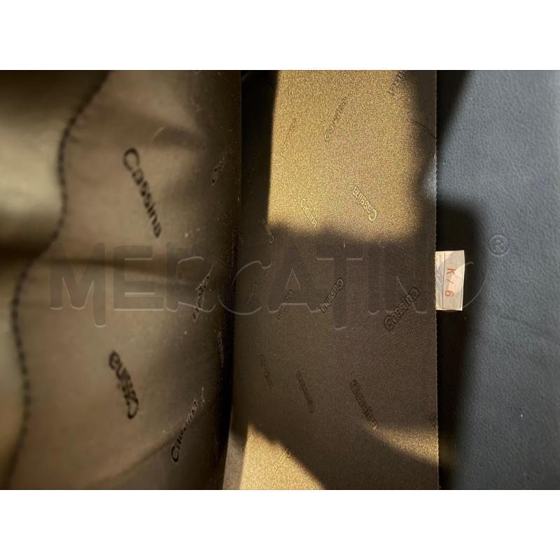 POLTRONA NERA CASSINA DIFETTI   | Mercatino dell'Usato Roma porta maggiore 2