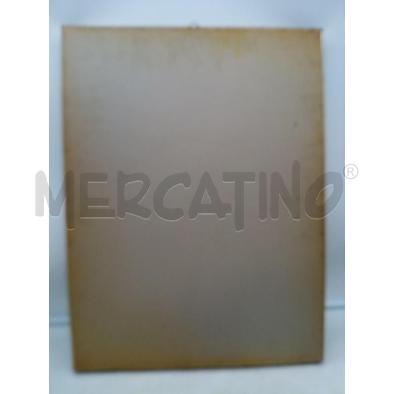QUADRO OLIO SU TELA PROFILO DONNA CAPELLI RACCOLTI FONDO BIANCO  | Mercatino dell'Usato Roma porta maggiore 4