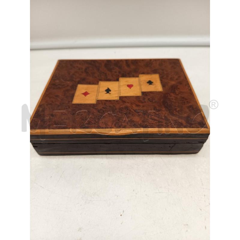 SCATOLA LEGNO INTARSIATO CARTE DA GIOCO  | Mercatino dell'Usato Roma porta maggiore 1