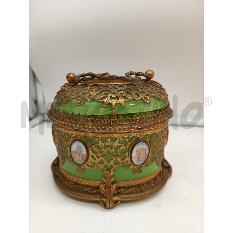 SCATOLA VETRO OPALINE VERDE FREGI BRONZO DORATO OVALI DIPINTI GRAND TOUR DIFETTI | Mercatino dell'Usato Roma porta maggiore 1